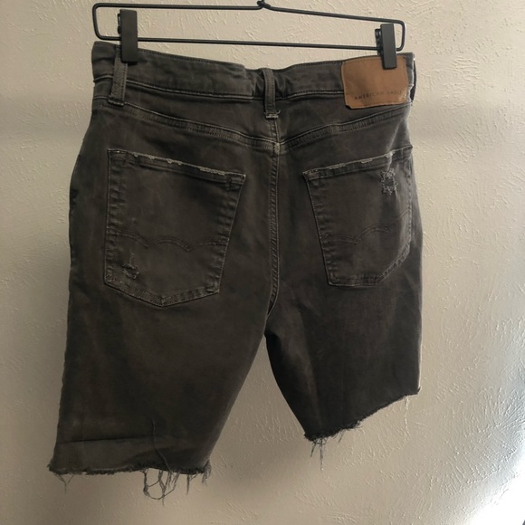 American Eagle “NE(X)T LEVEL FLEX” Jean Shorts - Picture 2 of 4